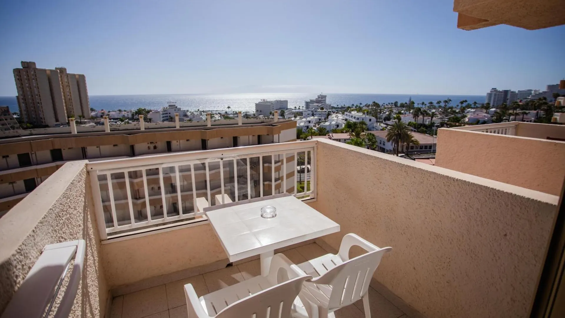 Aparthotel Servatur Caribe Playa de las Americas